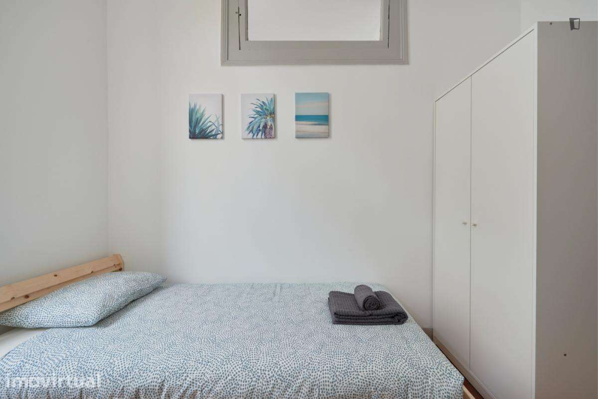 Quarto - localizado em Penha Lisbon - Grande imagem: 3/24