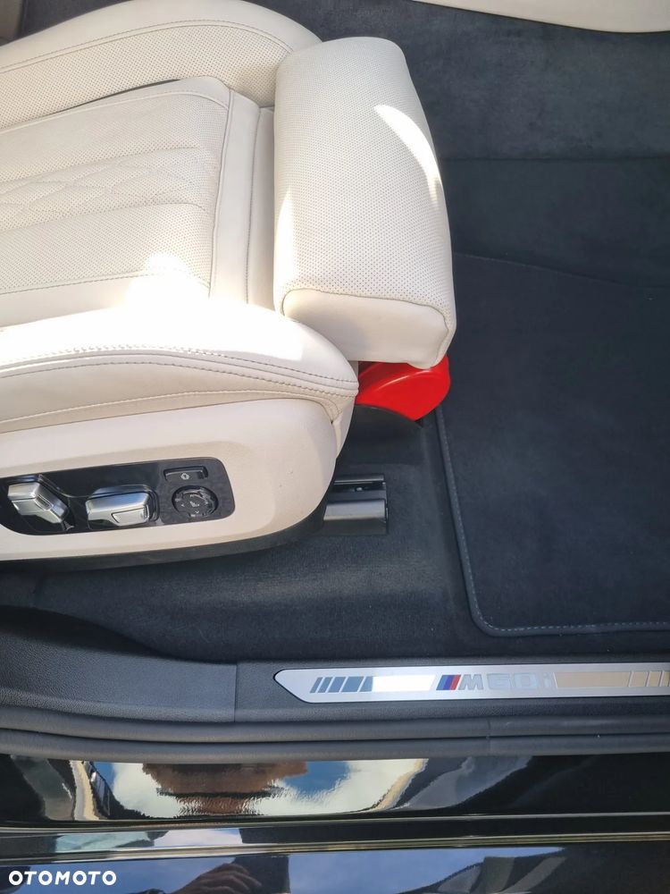 BMW X7 - 13