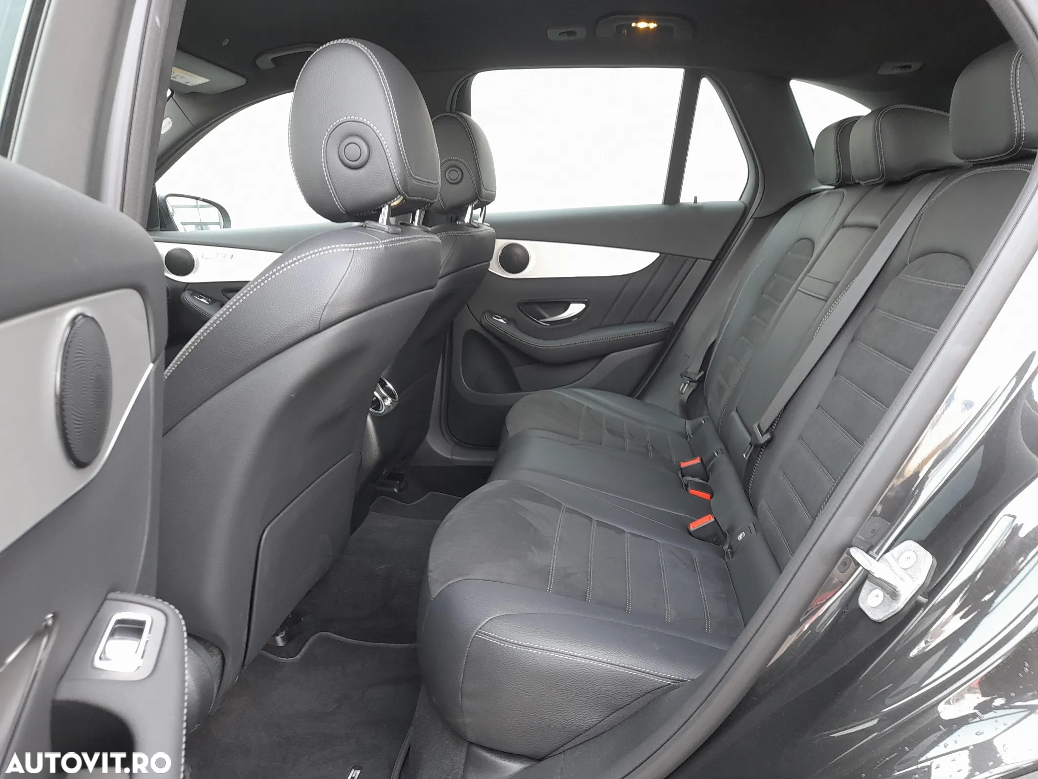 Mercedes-Benz GLC 300 de 4MATIC - 13