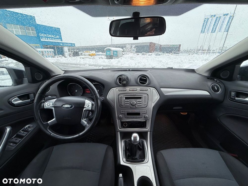 Ford Mondeo 2.0 Ambiente - 20