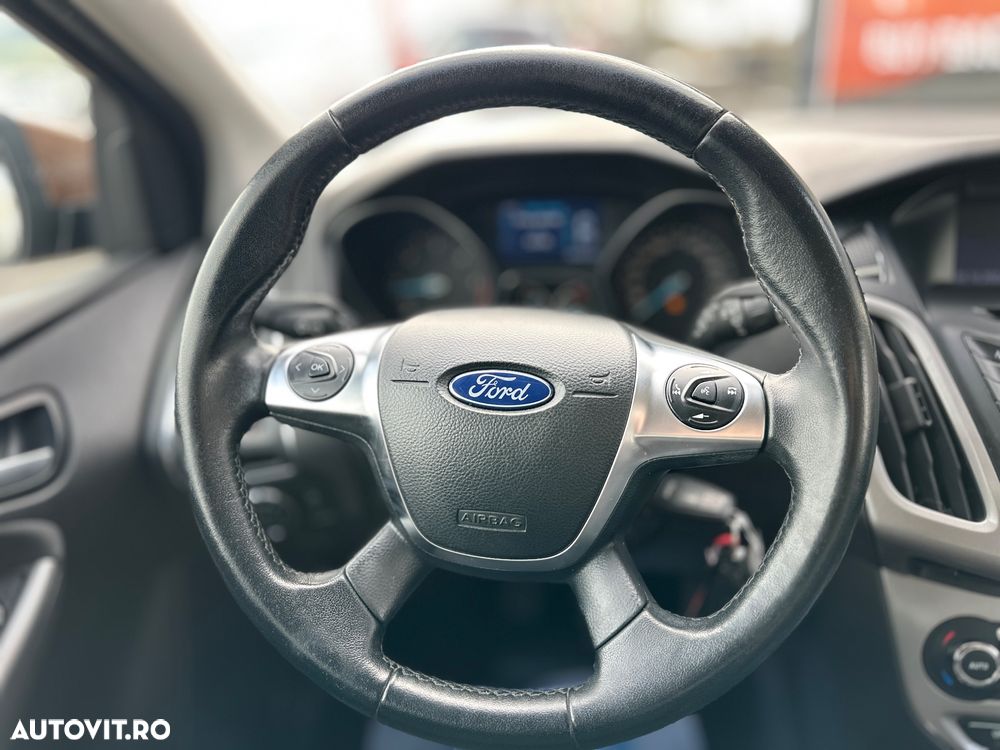 Ford Focus Turnier 1.6 TDCi DPF Start-Stopp-System Titanium - 8