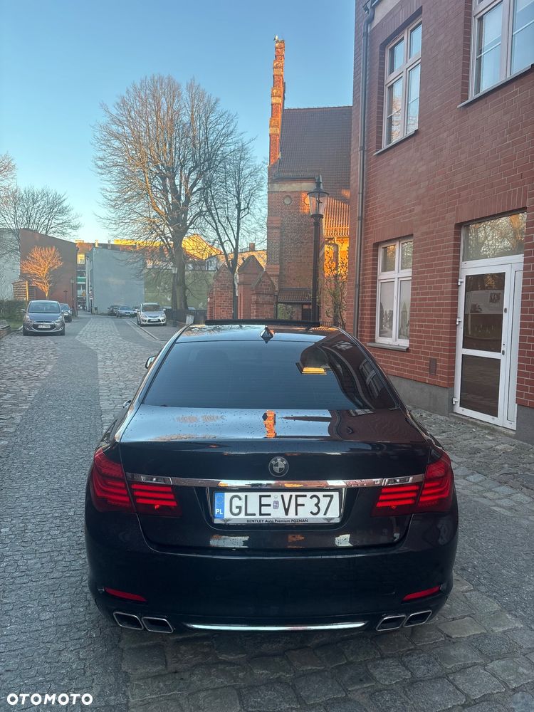 BMW Seria 7 730d - 2