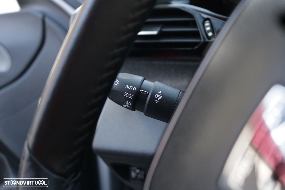 Peugeot 308 SW 1.6 Hybrid Allure Pack e-EAT8 - 35