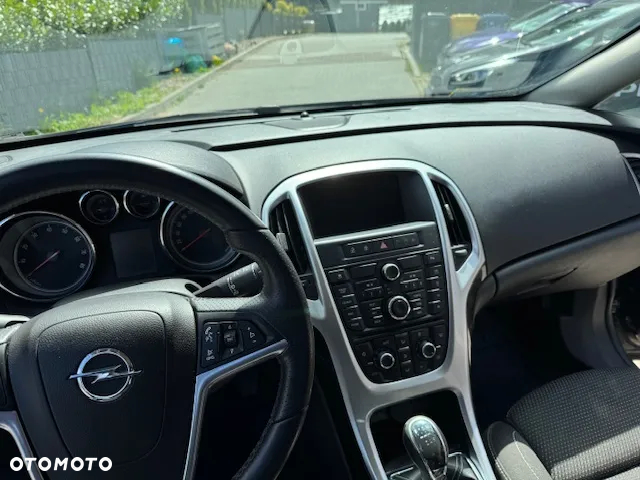 Opel Astra IV 1.4 T Cosmo - 30