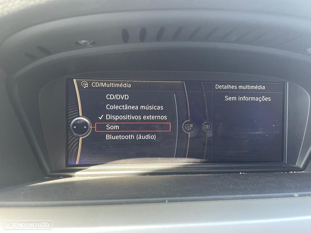 BMW 318 d Navigation — fotografia 9