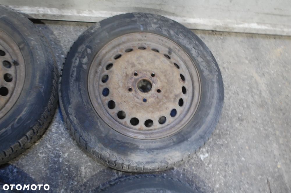 FELGI STALOWE + OPONY ZIMOWE 1K0601027C 5X112 ET47 6J VW GOLF V TOURAN 195/65R15 - 12