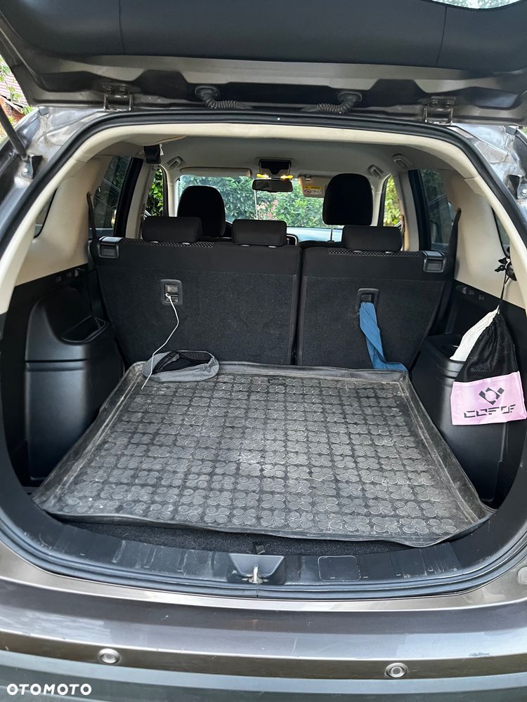Mitsubishi Outlander 2.0 Intense + 4WD CVT - 7