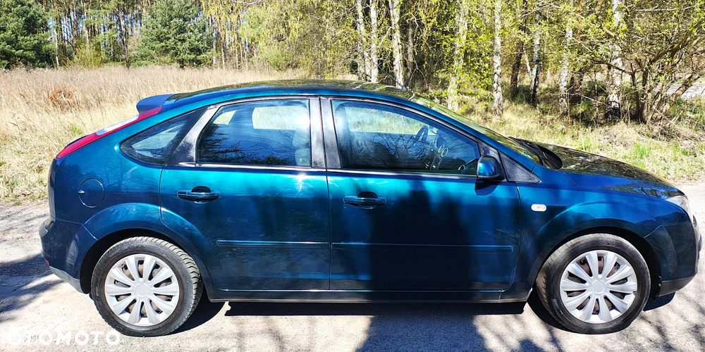 Ford Focus 1.6 16V Ghia - 16