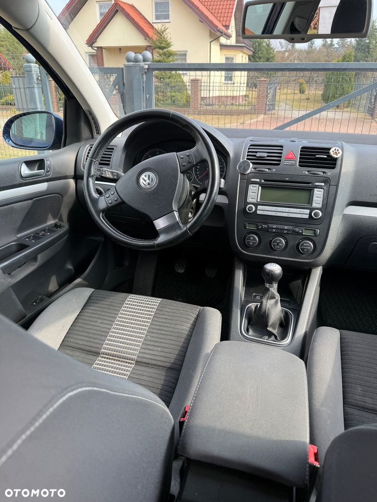 Volkswagen Golf 1.9 TDI Comfortline - 6