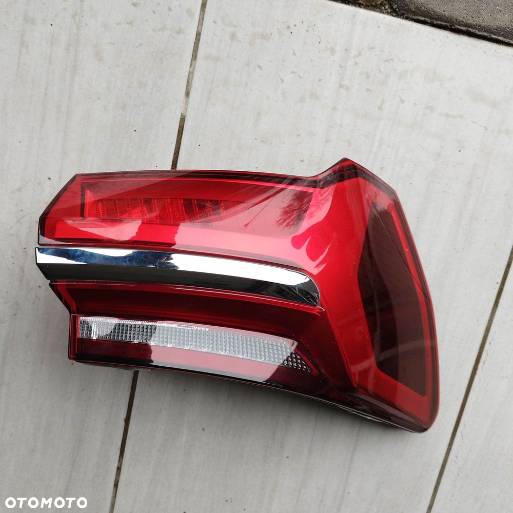 LAMPa tył lewa a6 c8 - 1