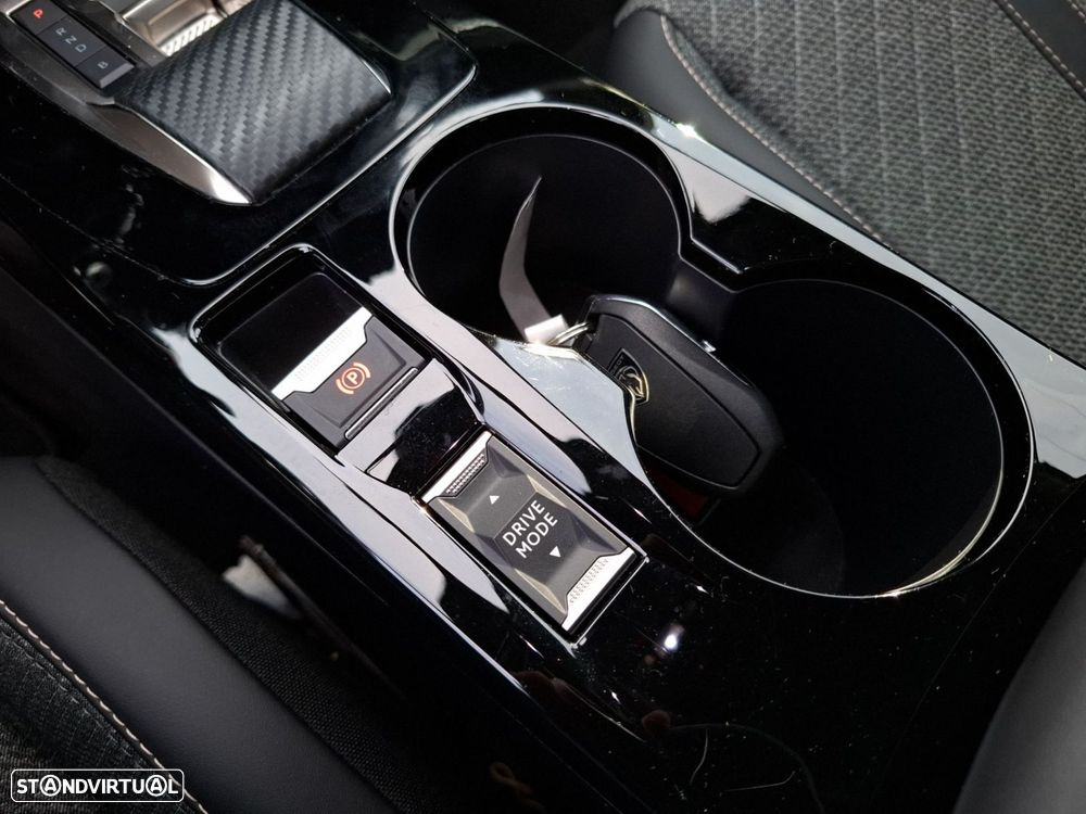 Peugeot e-2008 50 kWh Allure Pack - 23