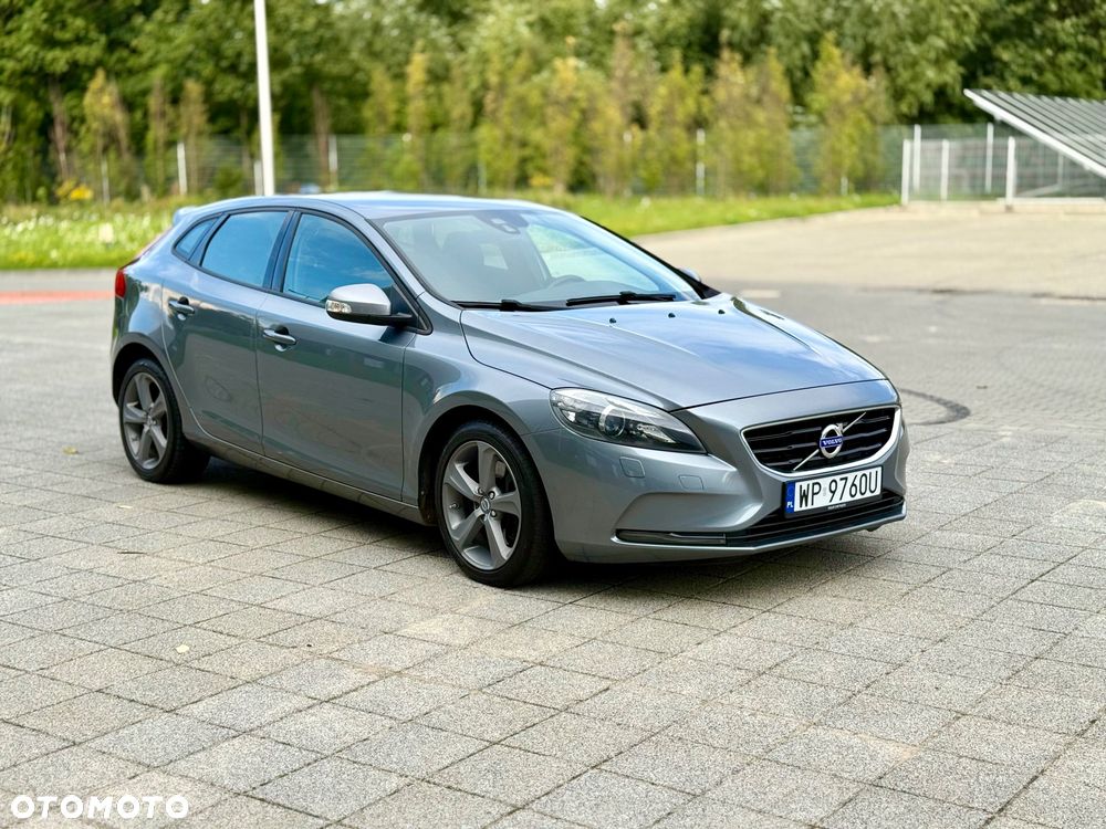 Volvo V40 D4 Geartronic Momentum - 20
