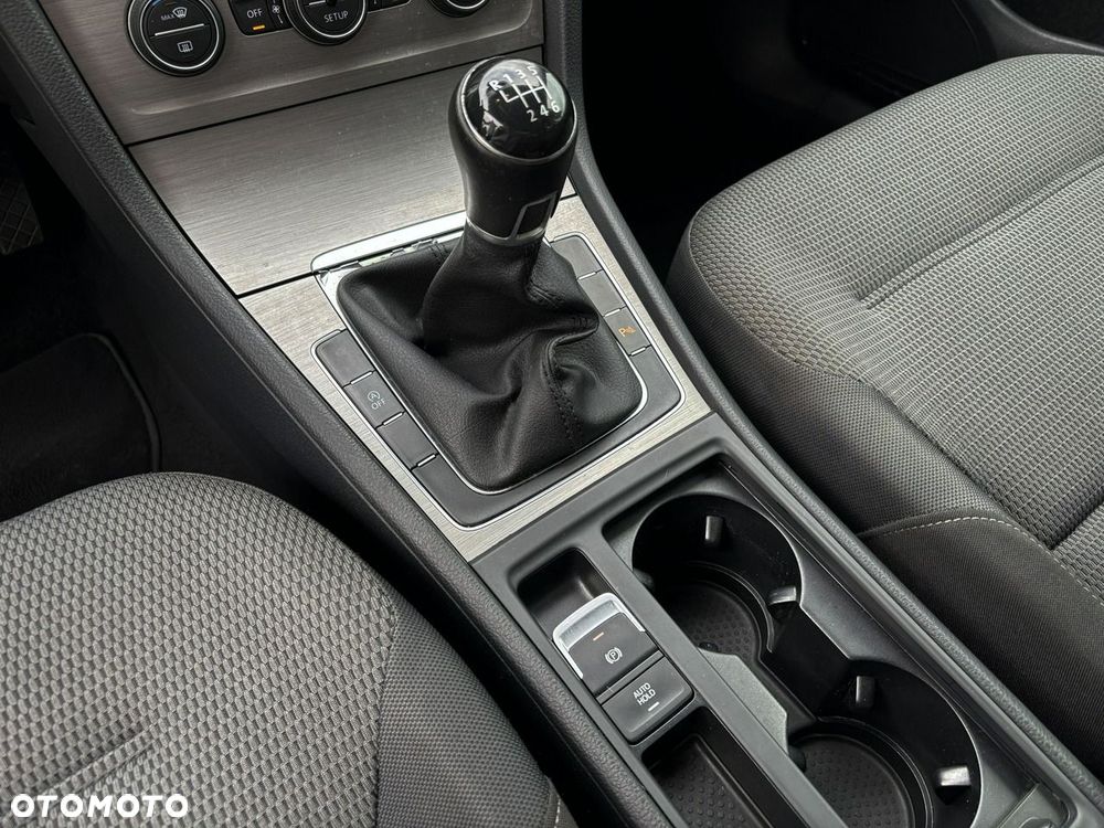 Volkswagen Golf 1.4 TSI BMT Comfortline - 18