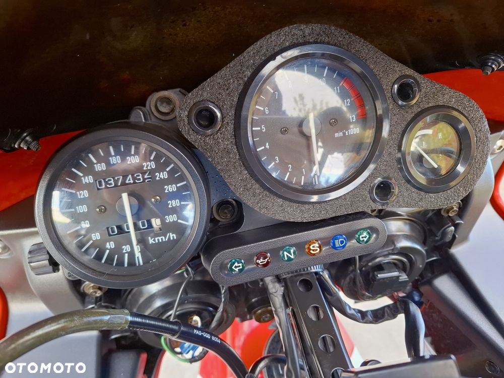 Honda CBR - 14