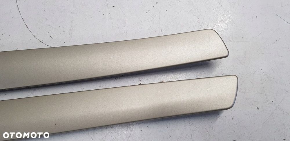 listwa drzwi przód Opel Zafira B - 3