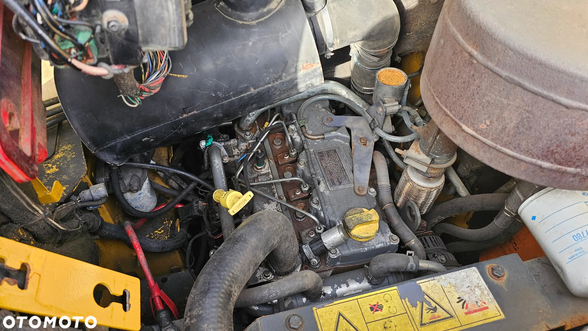 Gehl 4640 MINIŁADOWARKA widły - 9