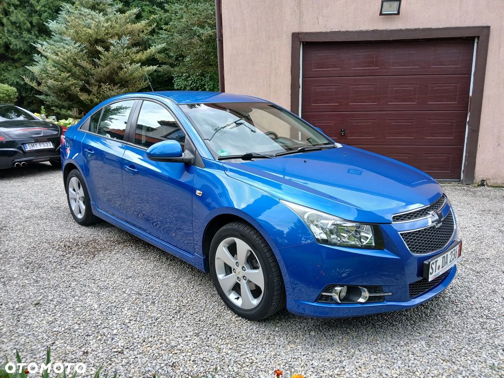 Chevrolet Cruze 1.8 LTZ+ - 3