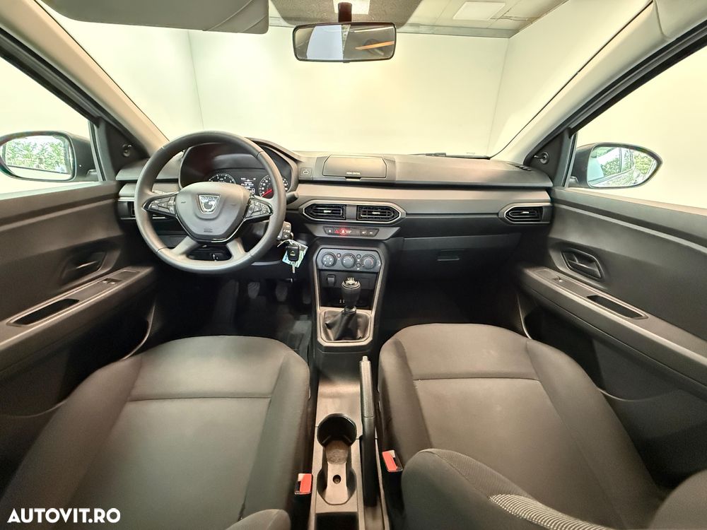 Dacia Logan TCe 90 Essential - 21