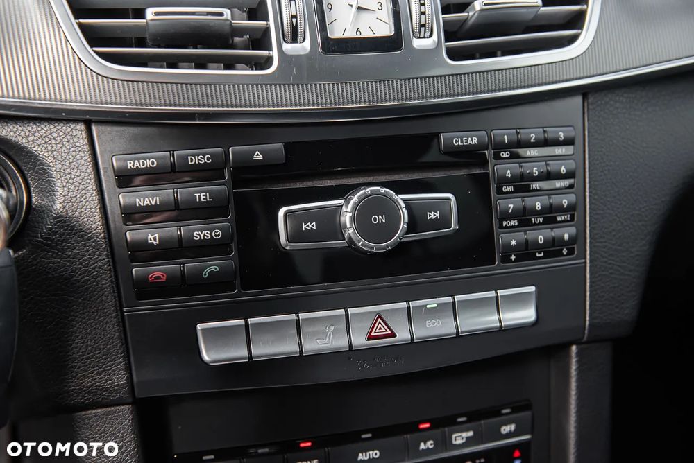 Mercedes-Benz Klasa E 200 CDI Avantgarde - 23