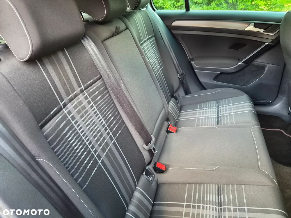 Volkswagen Golf 1.4 TSI BlueMotion Technology Lounge - 30