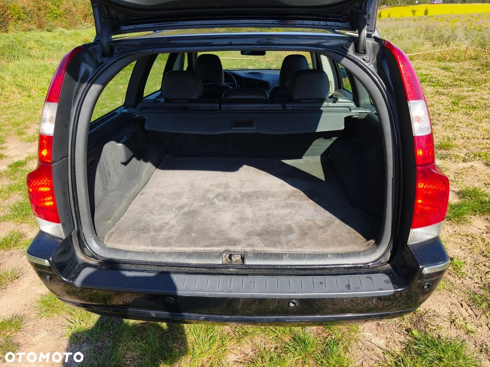 Volvo V70 2.5T Summum - 9