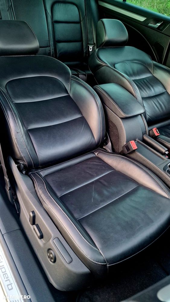 Skoda Superb 2.0 TDI DSG Elegance - 19