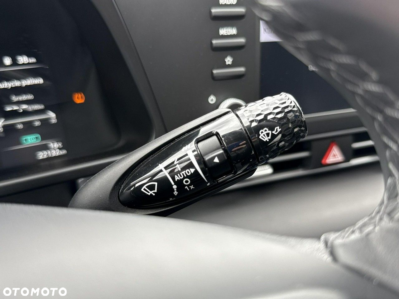 Hyundai Elantra 1.6 Modern CVT - 25