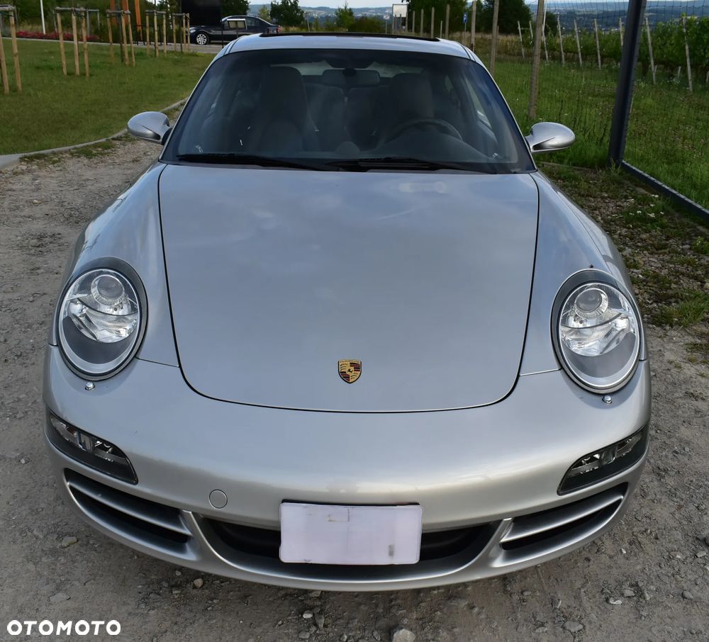 Porsche 911 Carrera S - 2
