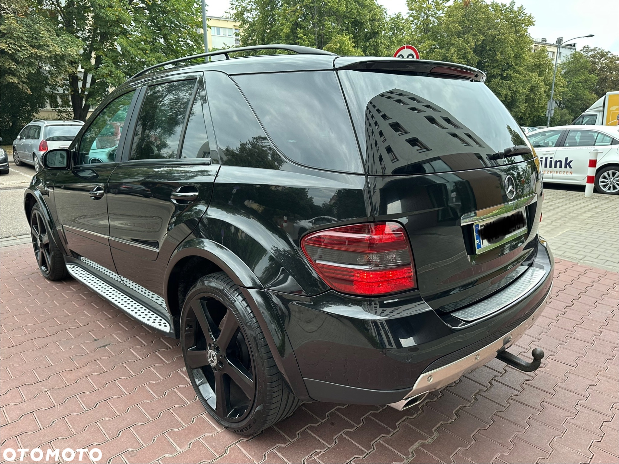 Mercedes-Benz ML - 12