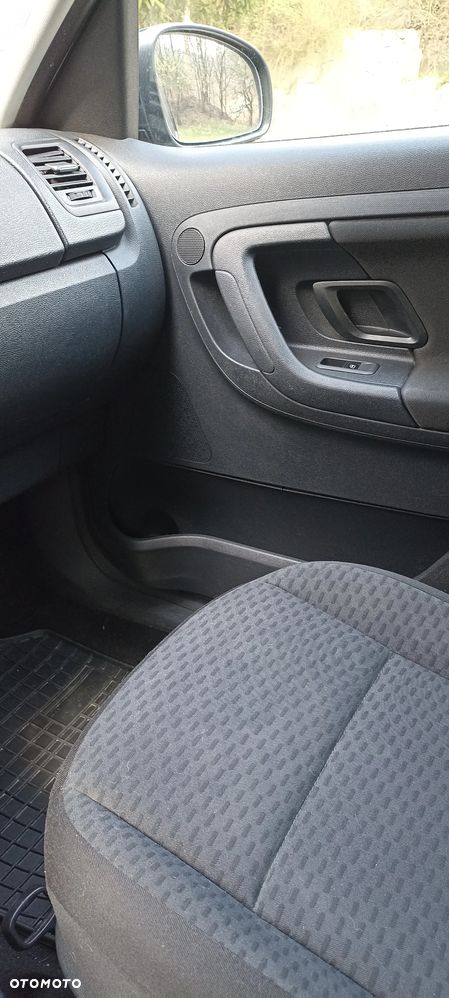 Skoda Roomster 1.2 TSI Active PLUS EDITION - 7