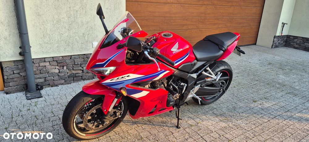 Honda CBR - 15