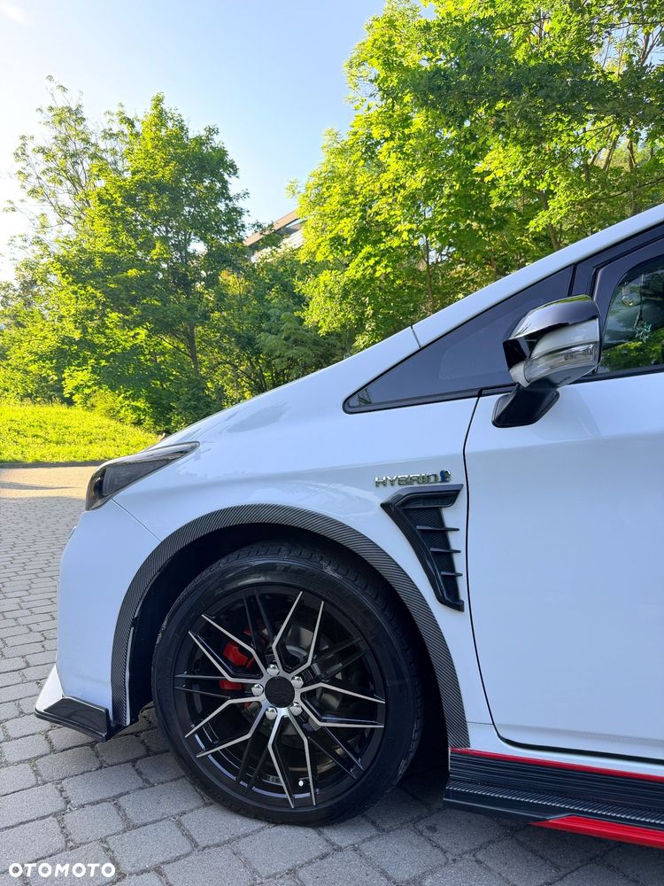 Toyota Prius 1.8 HSD Premium - 3