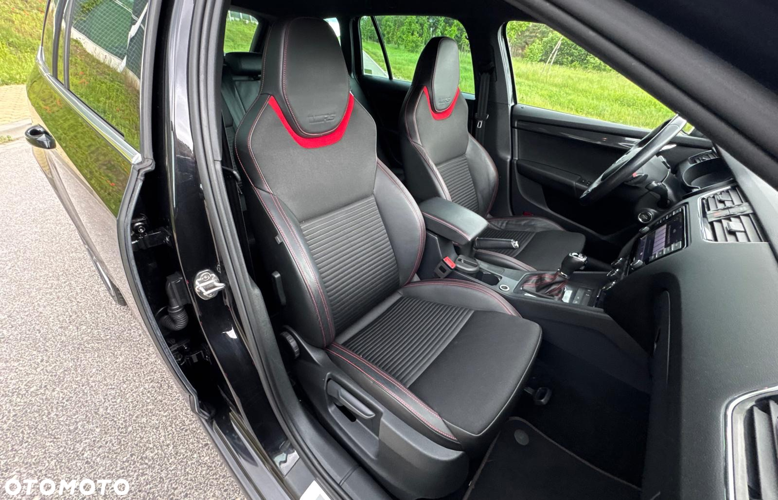 Skoda Octavia 2.0 TDI RS DSG - 15