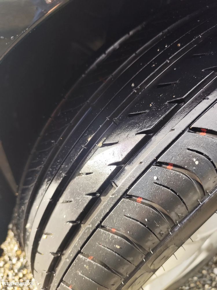 Peugeot 407 SW 2.0 HDi SE Navteq - 12