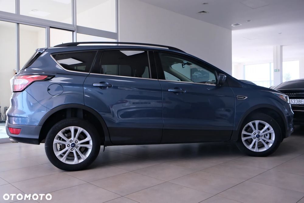 Ford Escape - 10