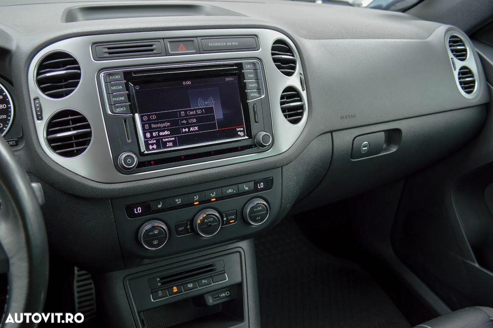 Volkswagen Tiguan 2.0 TDI SCR 4MOTION BlueMotion Technology DSG Sport & Style - 13
