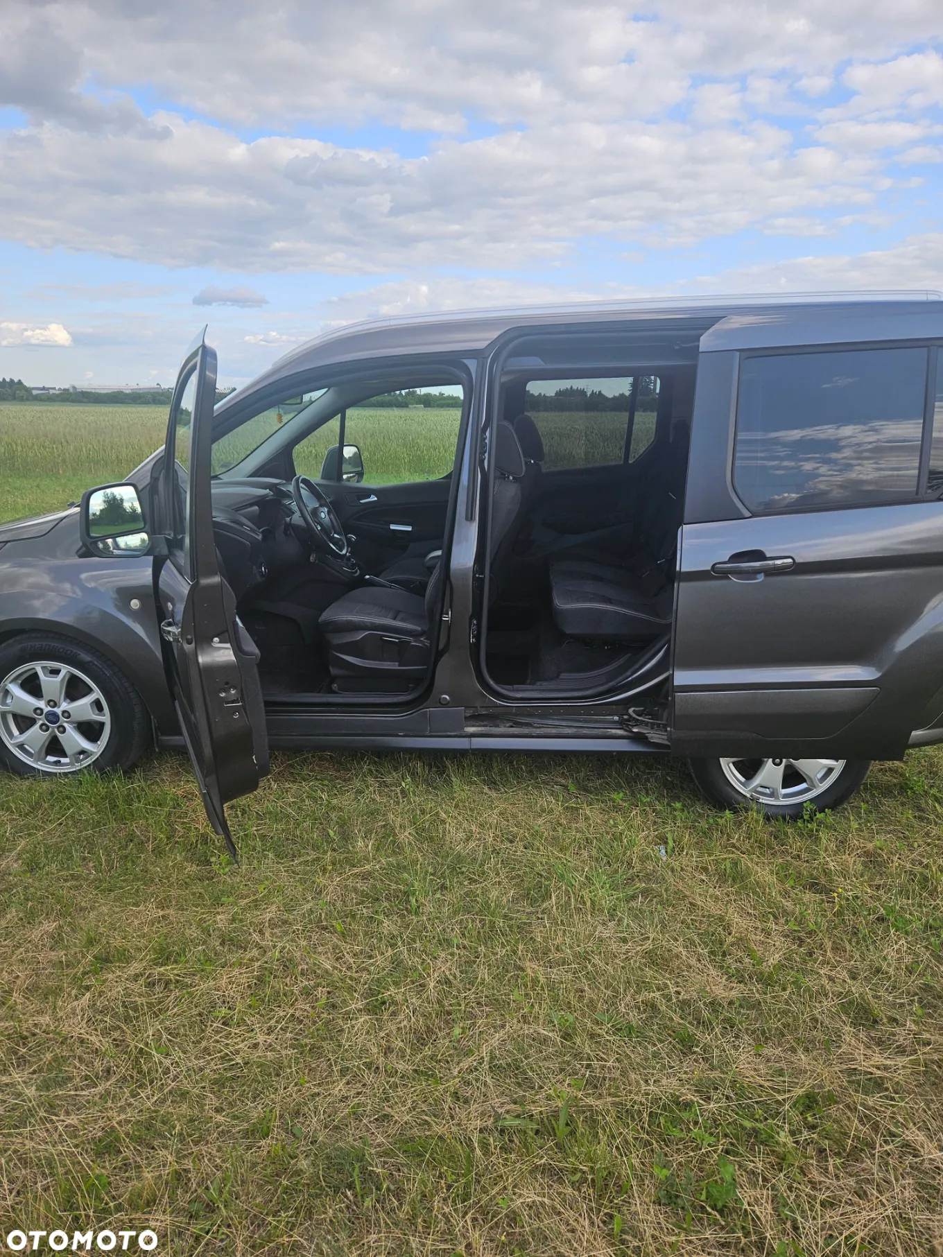 Ford Tourneo Connect 1.0 EcoBoost Titanium - 28