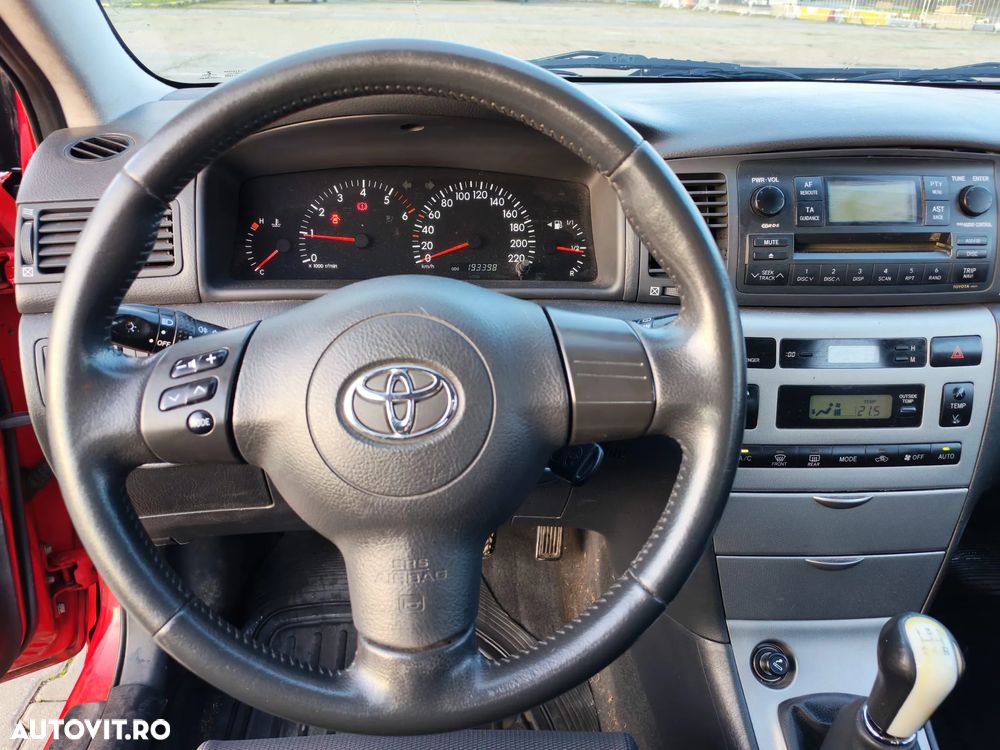 Toyota Corolla 1.4 D-4D - 5