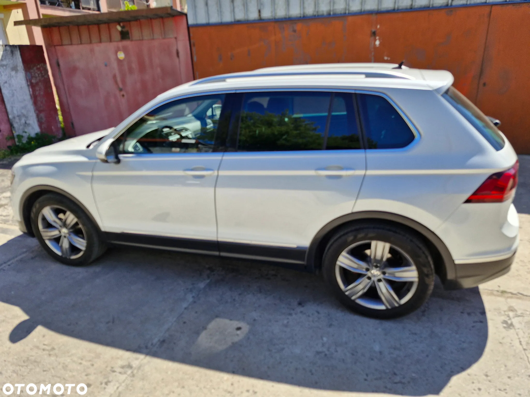 Volkswagen Tiguan 2.0 TDI BMT SCR 4Mot Comfortline DSG - 25