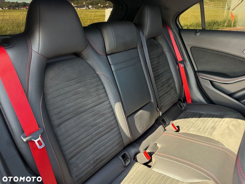 Mercedes-Benz Klasa A 250 4-Matic Sport - 16