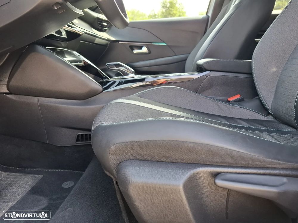 Peugeot e-208 50 kWh Allure Pack - 23