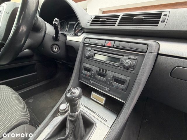 Audi A4 Limousine 2.0T FSI - 10