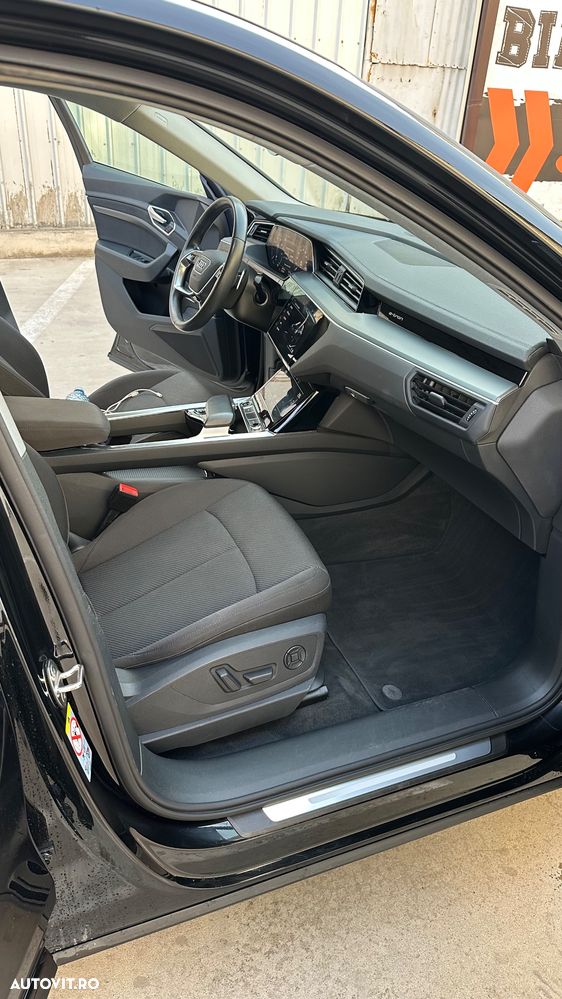 Audi e-tron 50 quattro - 26