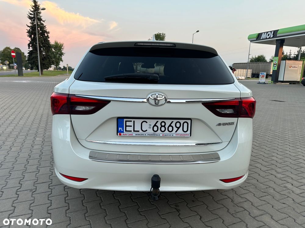 Toyota Avensis Touring Sports 1.8 Comfort - 7