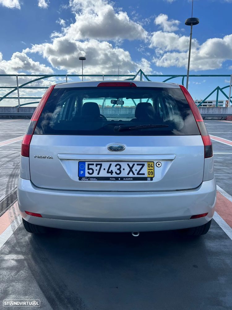 Ford Fiesta - 6
