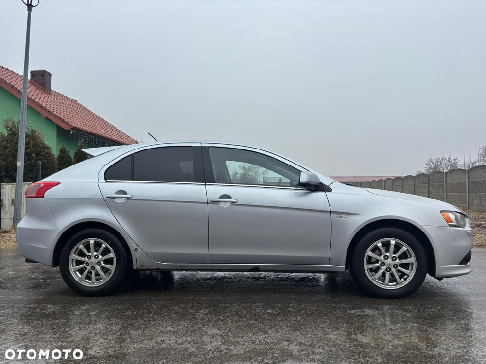 Mitsubishi Lancer - 6