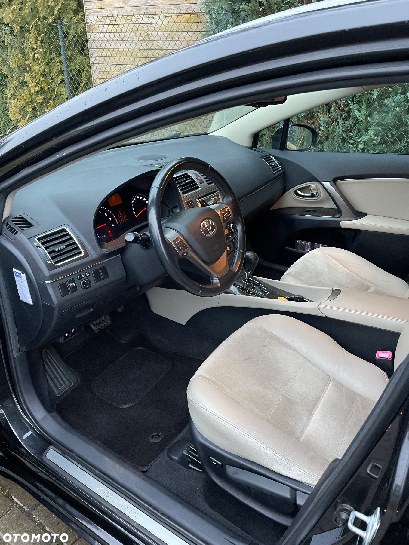 Toyota Avensis 2.0 Prestige EU5 MS - 24