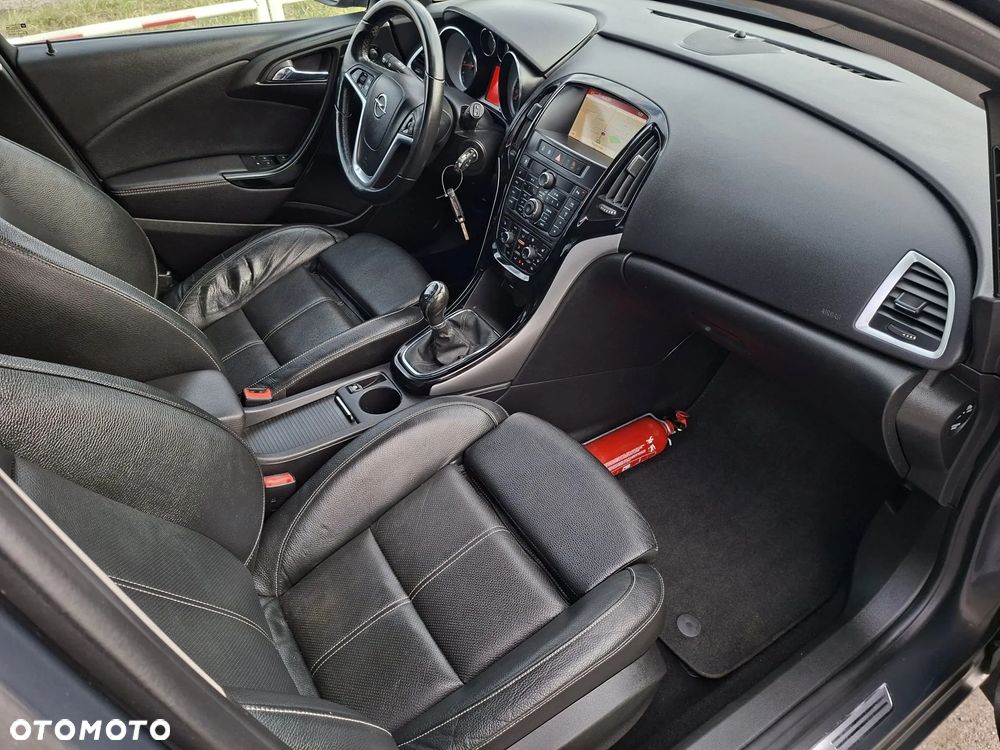 Opel Astra 1.4 Turbo Exklusiv - 19