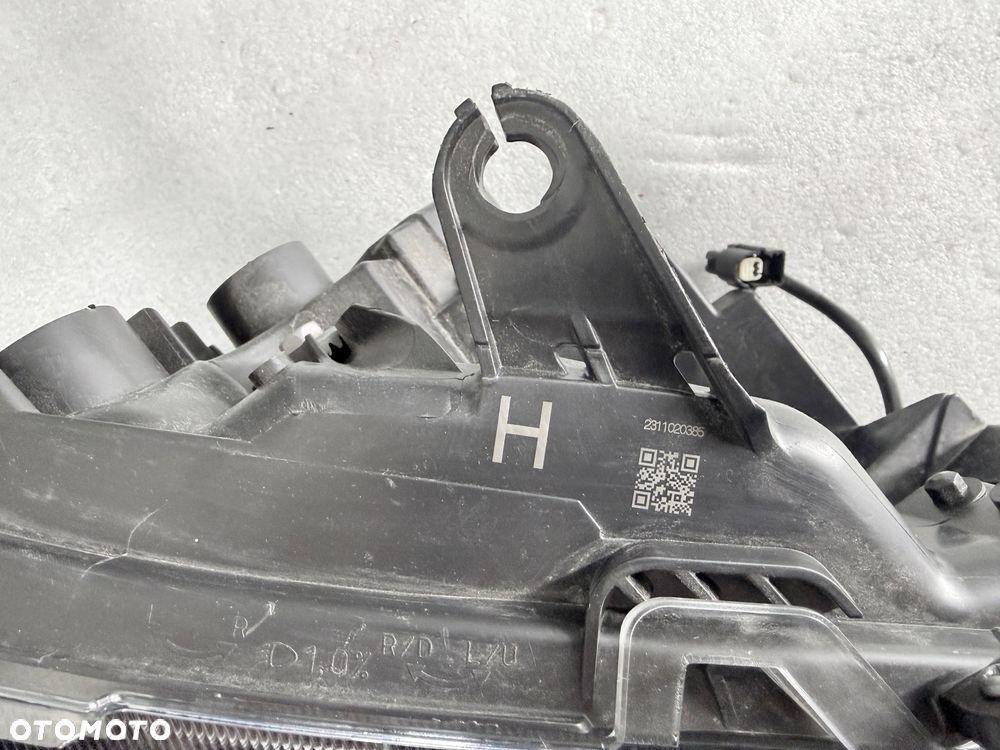 Reflektor lampa przednia  prawa Toyota RAV 4 RAV4 Full led lift H - 4