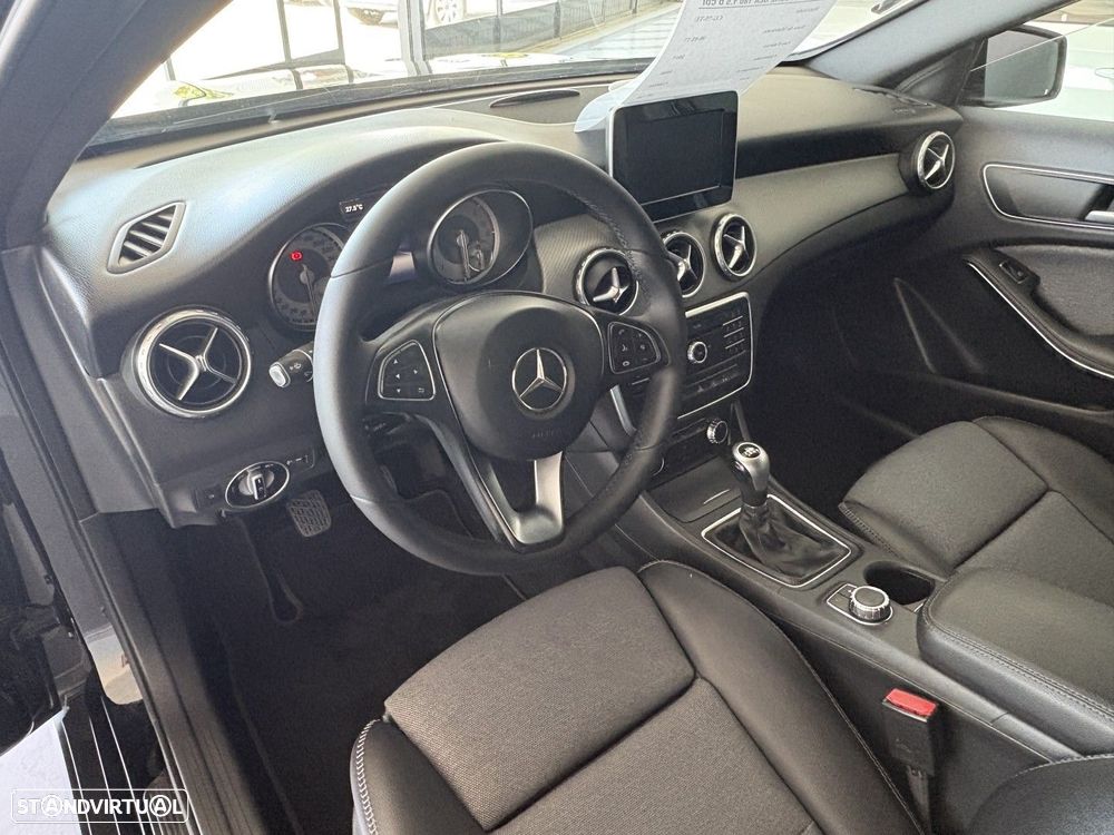 Mercedes-Benz GLA 180 (CDI) d Urban - 9